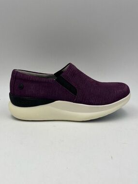 Moshn Klogs Vera Slip-On Sneakers, Purple Colorway, Women's Size 7